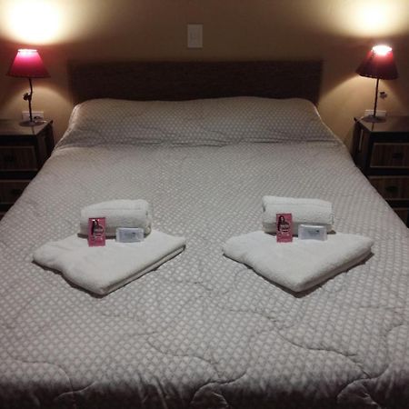 Hospedaje Dona Velia Apartment Purmamarca Bagian luar foto